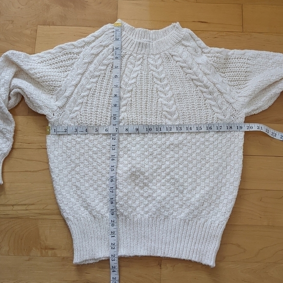 Tahari textured knit cotton blend crew neck sweater cream white Large T3 - Picture 5 of 8